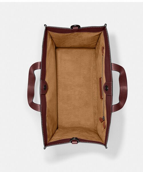 COACH（コーチ）の「フィールド トート 40・コーチ バッジ（トート