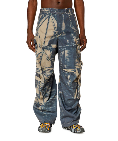 DIESEL（ディーゼル）の「メンズ パンツ P-HUGH（カーゴパンツ）」 - WEAR