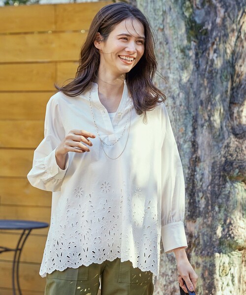 新品 BLAMINK フラワーエンブロショートスリーブブラウス M.SUMMER