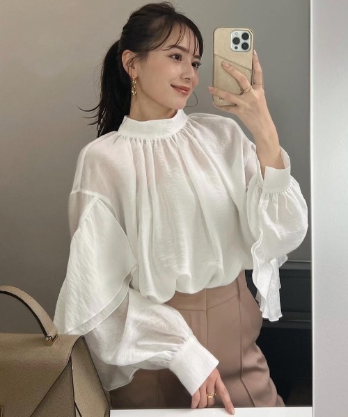 anuans（アニュアンス）の「フリルデザインシアーブラウス（シャツ