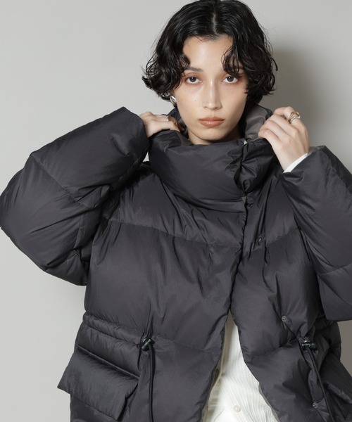 西川ダウン(R)」バイカラーボリュームダウン（ダウンジャケット/コート