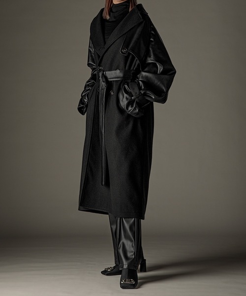 Ellno Loset（エルノロゼット）の「ビーガンレザー切り替えトレンチ