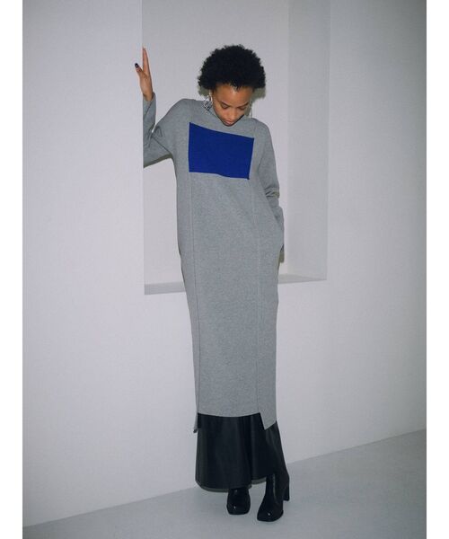 UN3D.（アンスリード）の「ポイントカラーニットワンピース