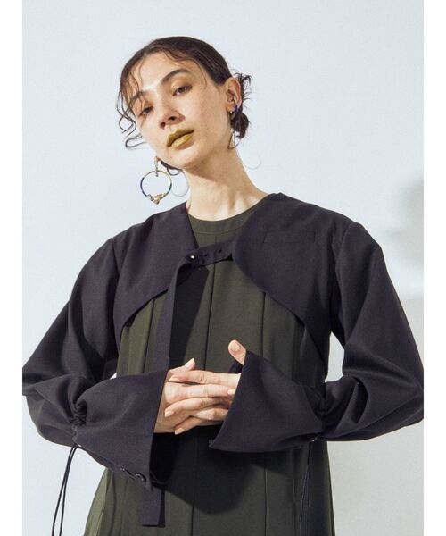 UN3D.（アンスリード）の「クロップドジャケット（ノーカラー