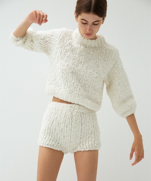 leinwande（ラインヴァンド）の「Boa Hand Knitted Top（ニット