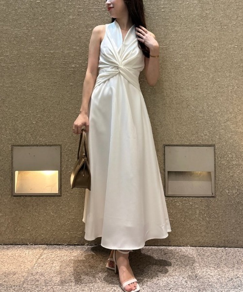 ツイストギャザーワンピース（ワンピース）｜anuans（アニュアンス）の