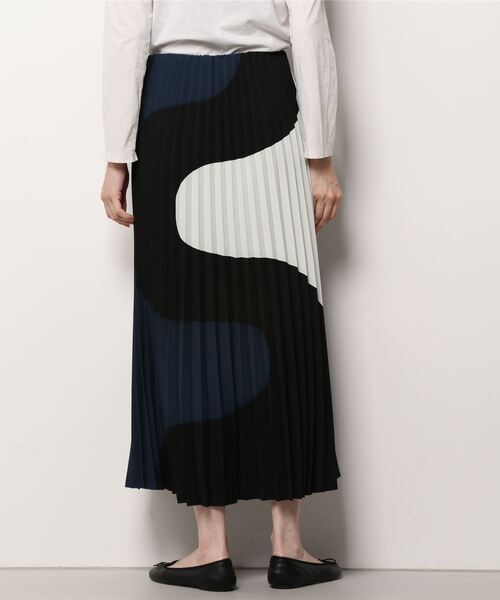 marimekko（マリメッコ）の「Seireeni / Oksien skirt（スカート