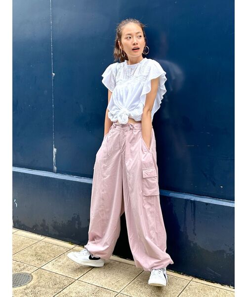 Ungrid（アングリッド）の「ナイロン混ミリタリールーズパンツ（カーゴ