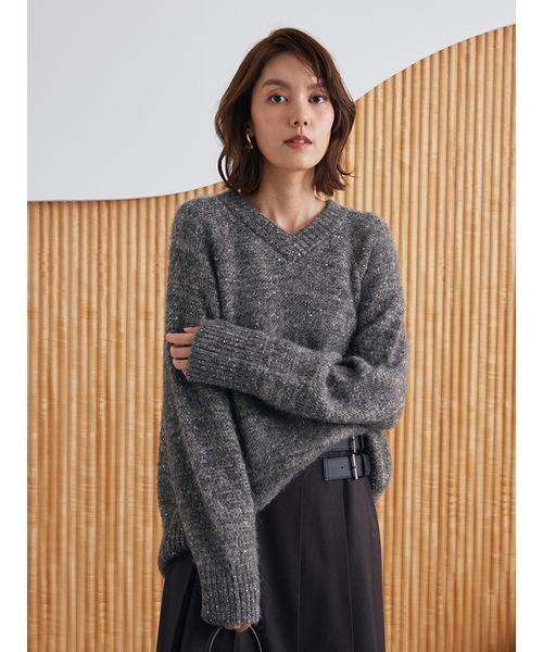 セール】スパンコールVネックシャギーニット（ニット/セーター）｜Mila