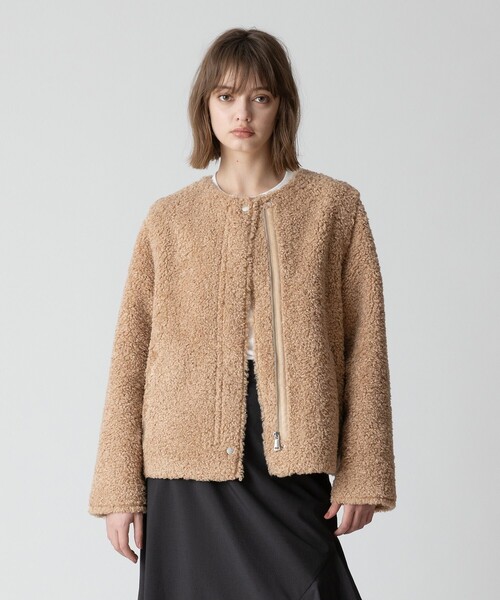 allureville（アルアバイル）の「フェイクプードルファー