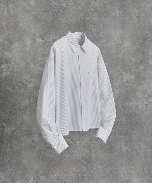 ADRER（アドラー）の「Cropped Regular Collar Silhouette Shirt
