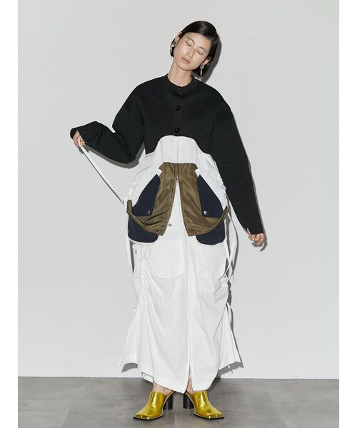 UN3D.（アンスリード）の「イレギュラーヘムショートニット