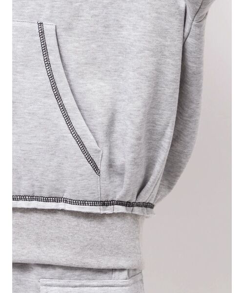 MURUA（ムルーア）の「Sarah×MURUAユニセックススウェットフーディー