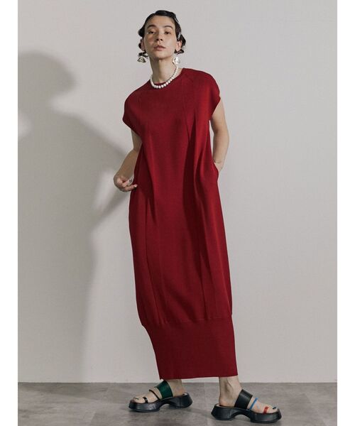 UN3D.（アンスリード）の「ベーシックコクーンニットワンピース