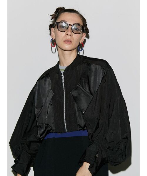 UN3D.（アンスリード）の「ボリュームスリーブショートブルゾン