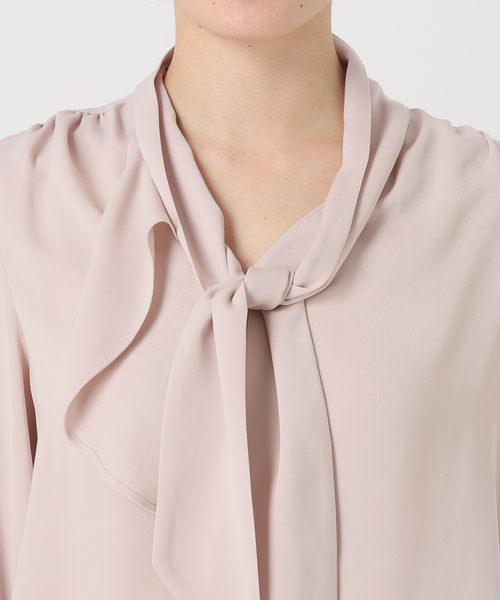 Noble（ノーブル）の「《WEB限定追加》ロイヤルサテンボウタイブラウス