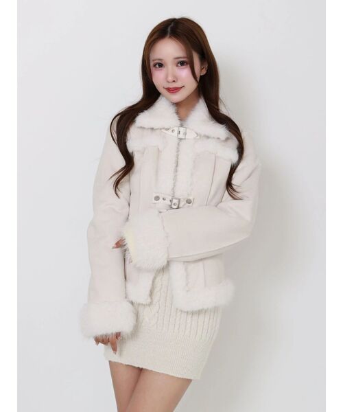 EATME（イートミー）の「フェイクファーカラーベルトジャケット