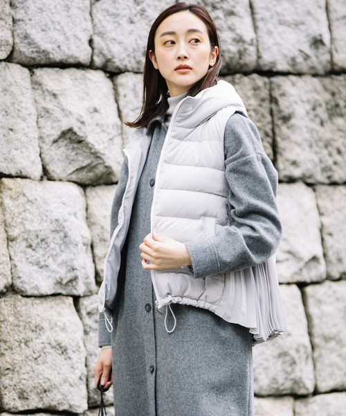 MARECHAL TERRE（マルシャルテル）の「サイドプリーツダウンベスト