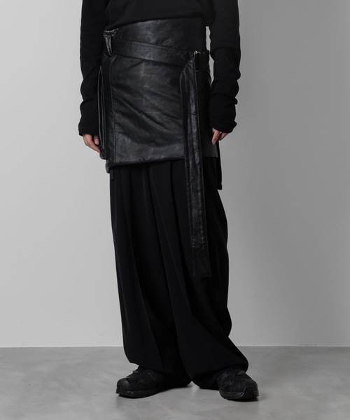 VEIN （ヴェイン）の「シンセティックレザー ラップスカートバッグ