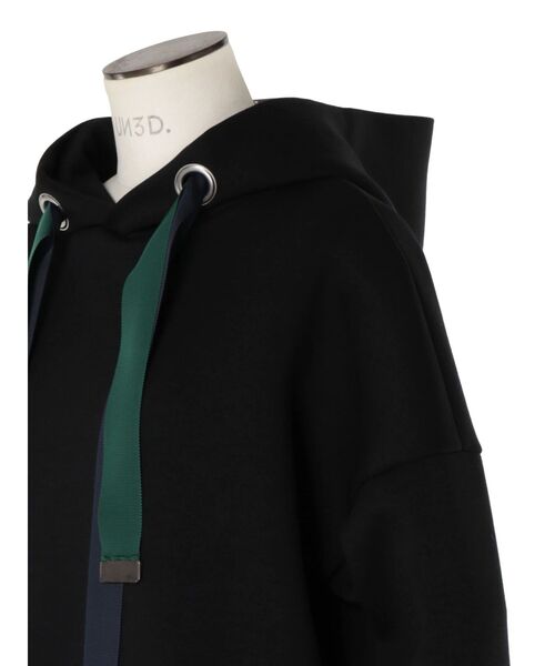 UN3D.（アンスリード）の「マーメイドスウェットワンピース