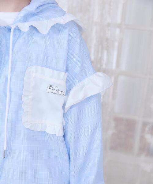 Whinny（ホワイニー）の「Whinny/バブみでヤバみなフードシャツ