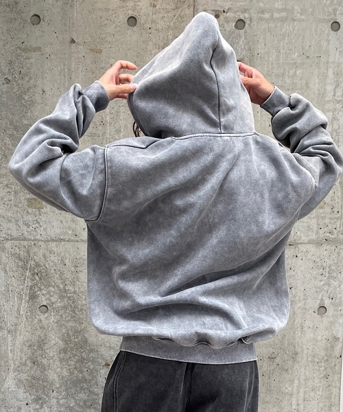 セール】英字パッチ付ピグメントジップパーカー（パーカー）｜ROGER