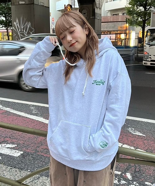 NUNIFE（ユニフィー）の「【NUNIFE】《さやべびコラボ》胸元ロゴ裏毛