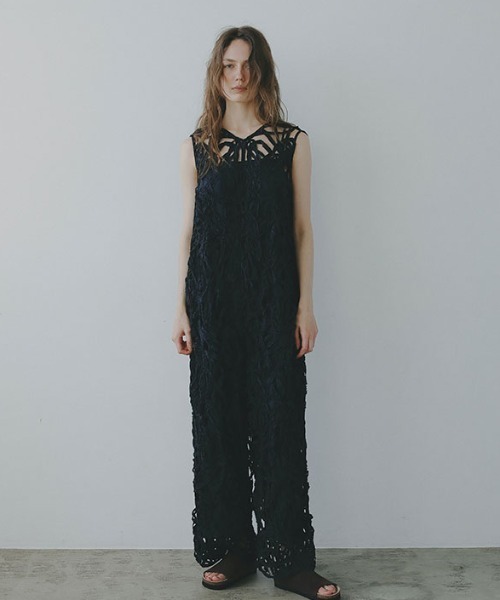 ETRE TOKYO（エトレトウキョウ）の「ブレードパターンノースリーブ