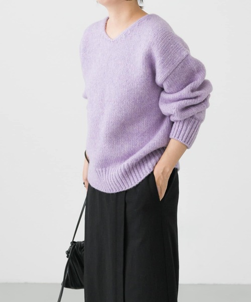 かぐれ（カグレ）の「カーブスリーブVネックニット（ニット/セーター