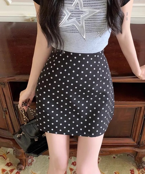 Nia（ニア）の「Nia(ニア)/ドット柄ミニスカート（スカート）」 - WEAR