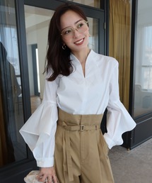 anuans（アニュアンス）の「ディテールスリーブブラウス（シャツ