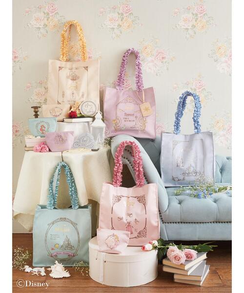 Maison de FLEUR（メゾンドフルール）の「Cinderella/スクエアトート