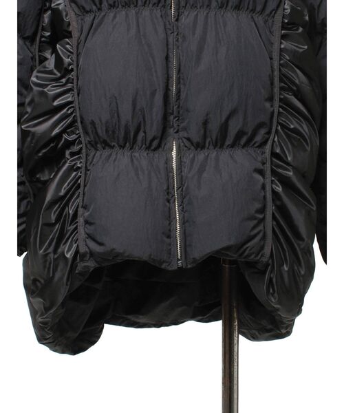 UN3D.（アンスリード）の「ギャザーエアリーダウンジャケット（ダウン