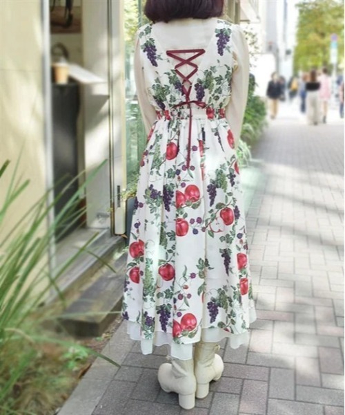 axes femme（アクシーズファム）の「シーズナルフルーツ柄ジャンパー