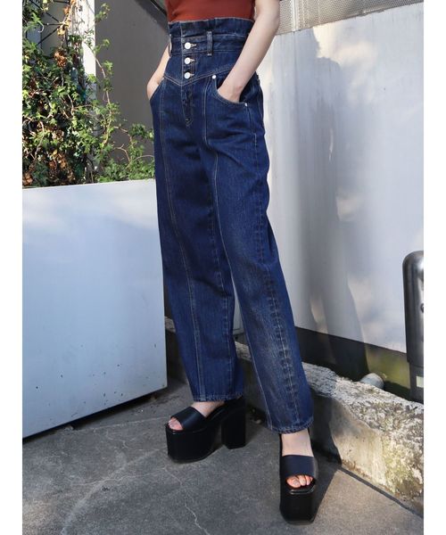EMODA（エモダ）の「3ボタンハイウエストテーパードジーンズ（デニム