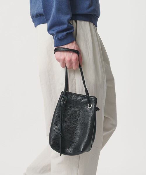 LA UNIQA＞レザー 巾着 バッグ（ハンドバッグ）｜BEAUTY&YOUTH UNITED