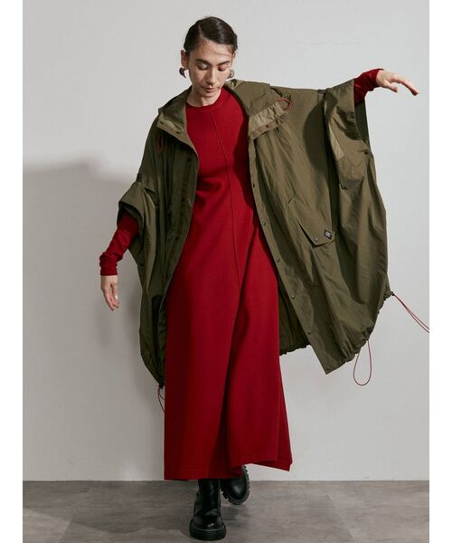 UN3D.（アンスリード）の「コンパクトナイロンフーディーコート