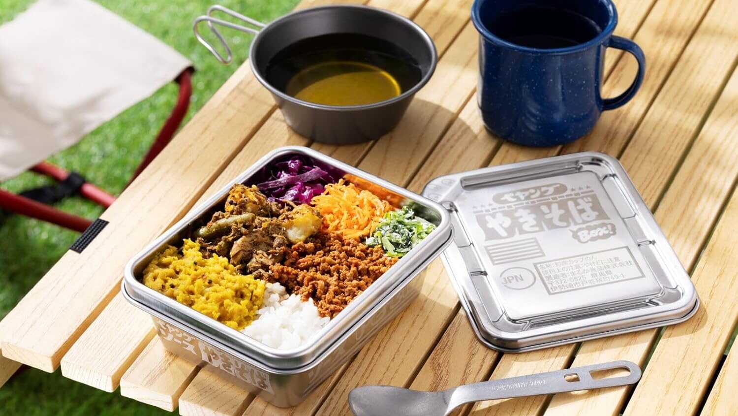 ペヤングの「ペヤングBOX 50th Anniversary Premium Products」が付録