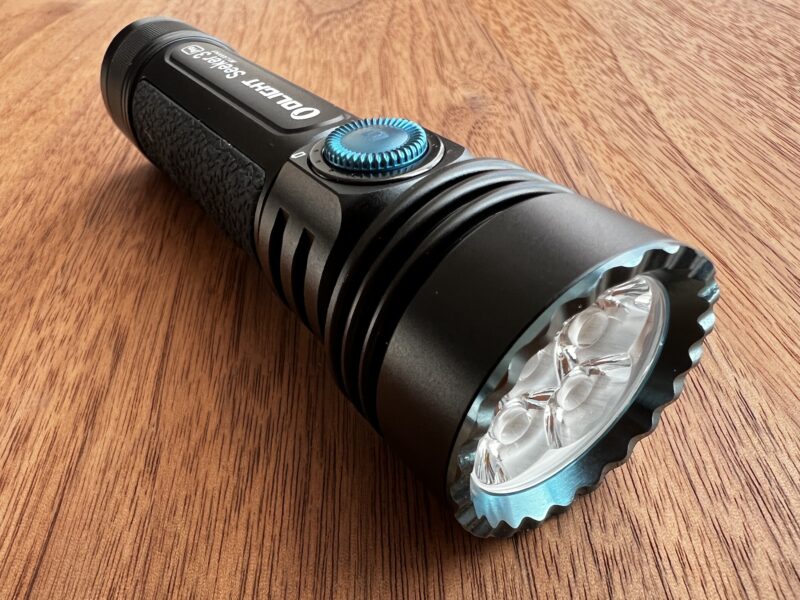 Olight Seeker 3 Pro レビュー｜5つの凄い実力 | キャンプジン