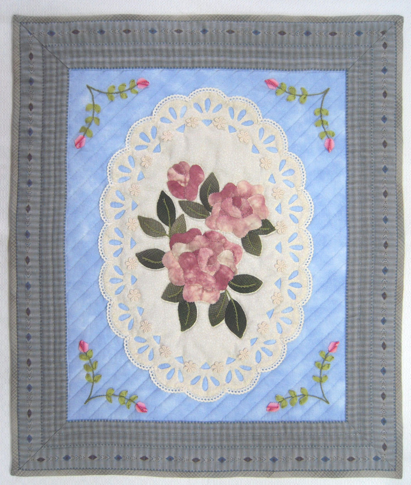 ドイリーとバラのタペストリー（キット） 商品詳細｜オリジナルパッチ