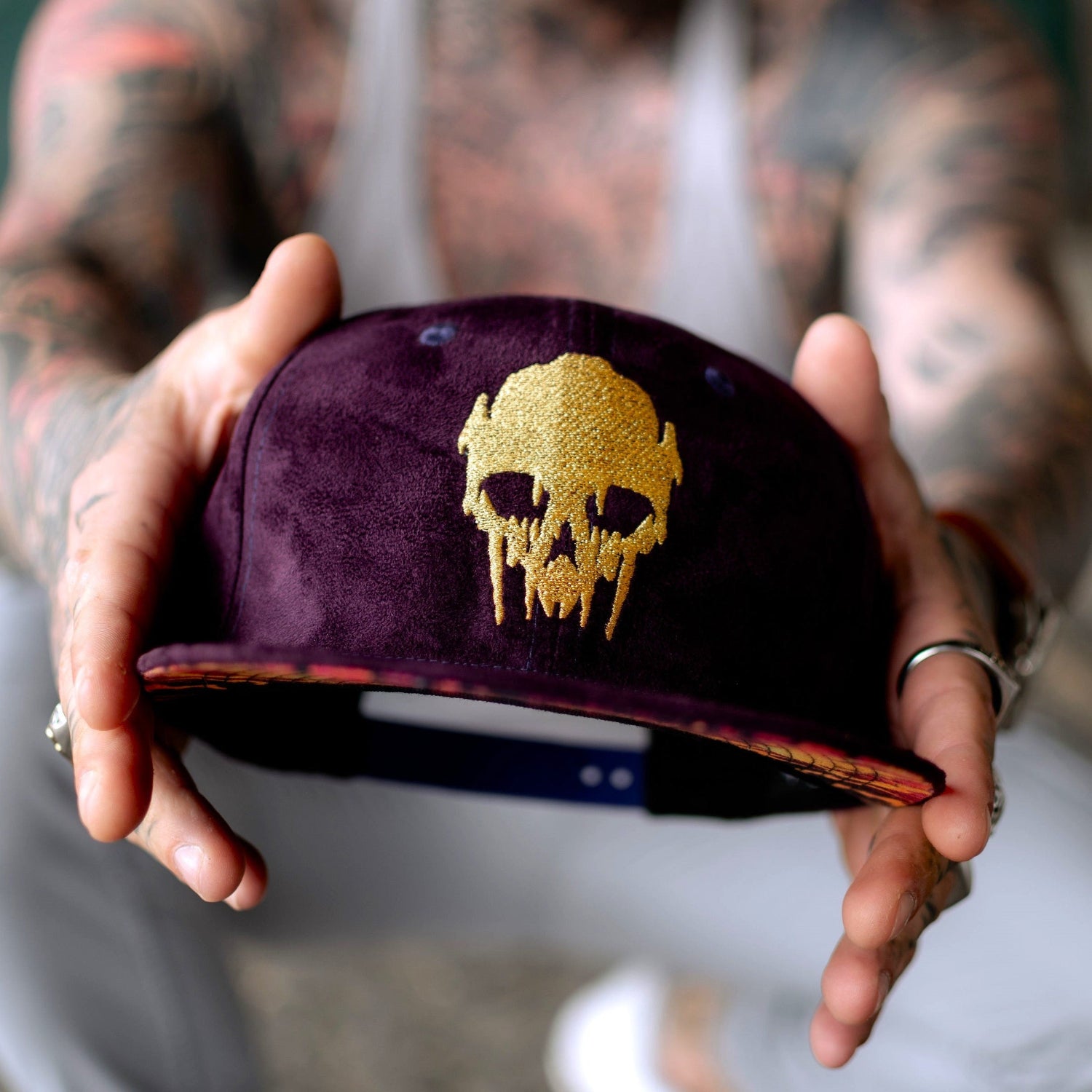 Demon Snapback - Purple Suede & Golden Thread | CAPICHE CAPS