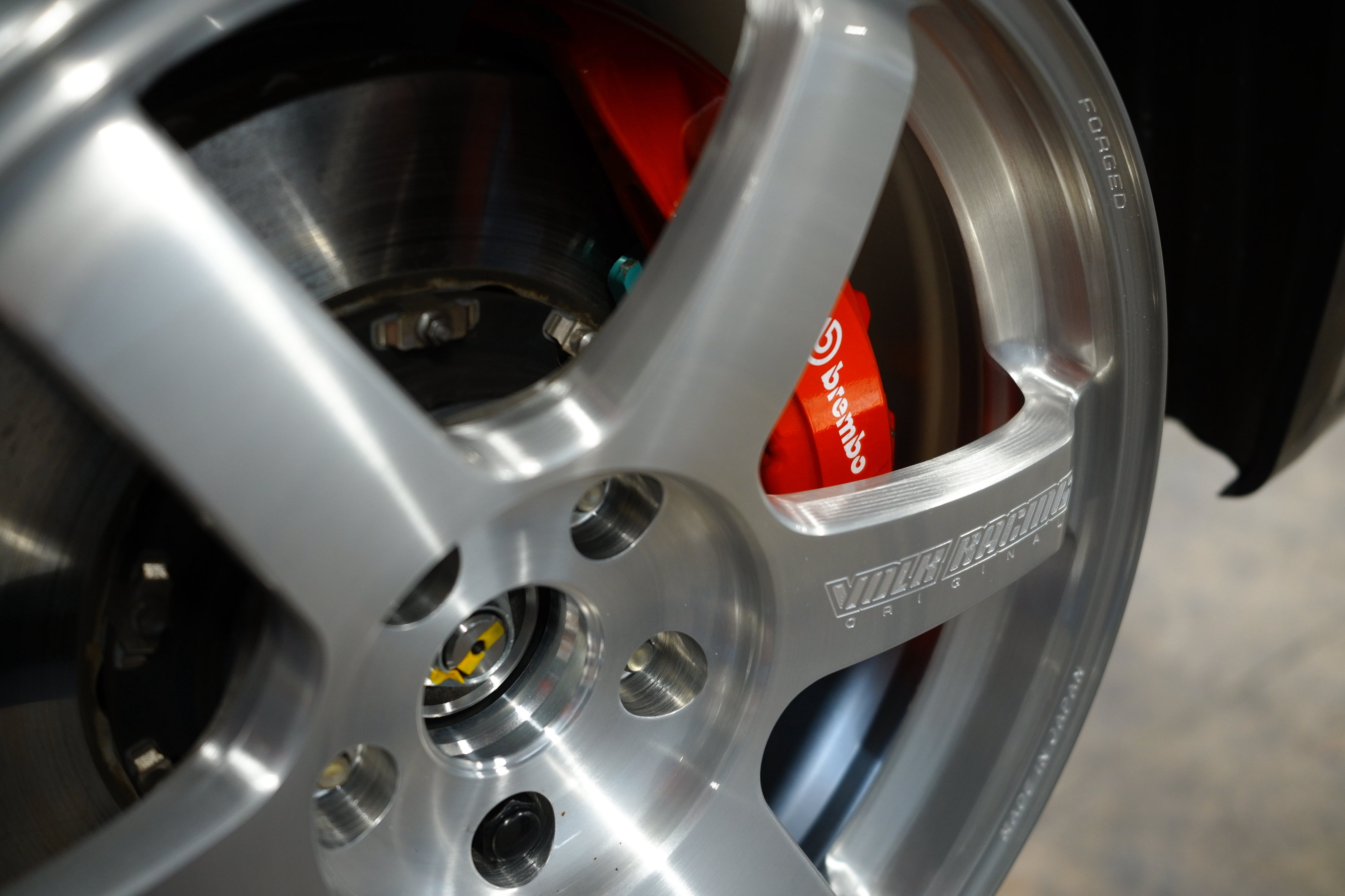 シビックタイプR（FL5）のブレーキパッドをプロジェクトμへ交換をさせ