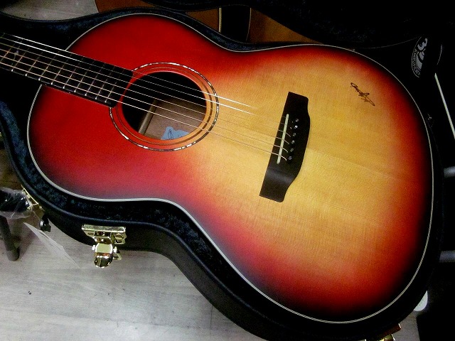 お取り寄せ商品】K.Yairi Angel Series RF-65 RB マイク搭載 アンプに