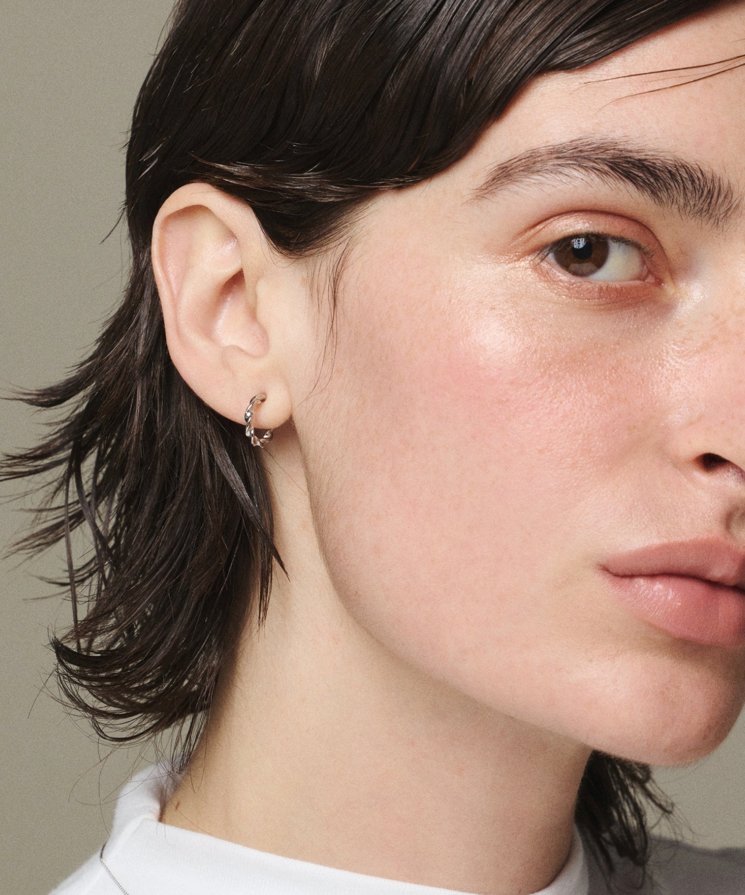 シルバー]タイニーツイストピアス