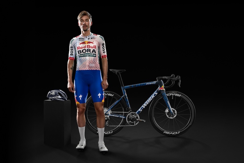 スペシャライズド「レッドブル・ボーラ・ハンスグローエ TDF LTD