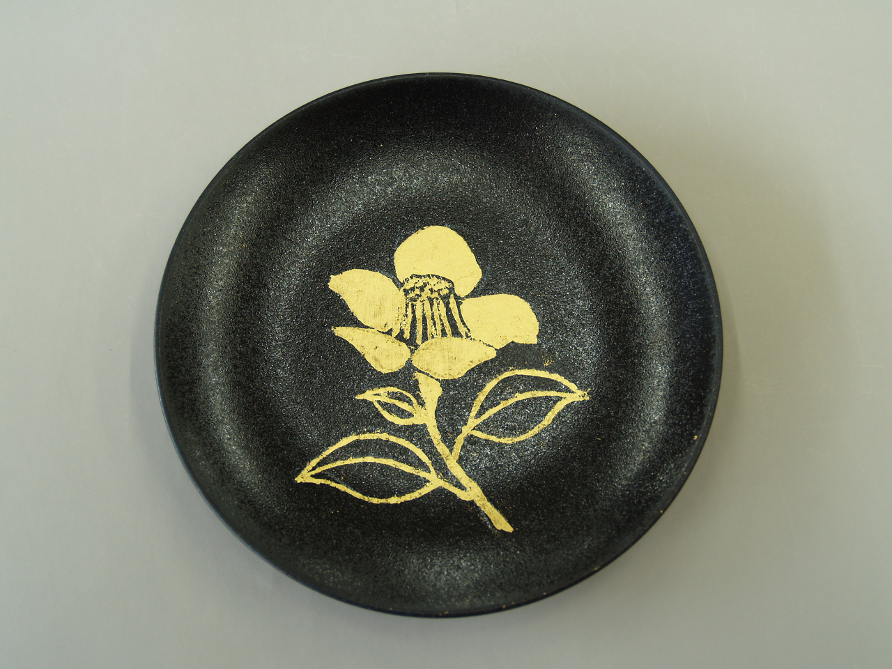 金箔絵付け体験♪】女性におススメ☆キラキラ絵付けコース［30～60分