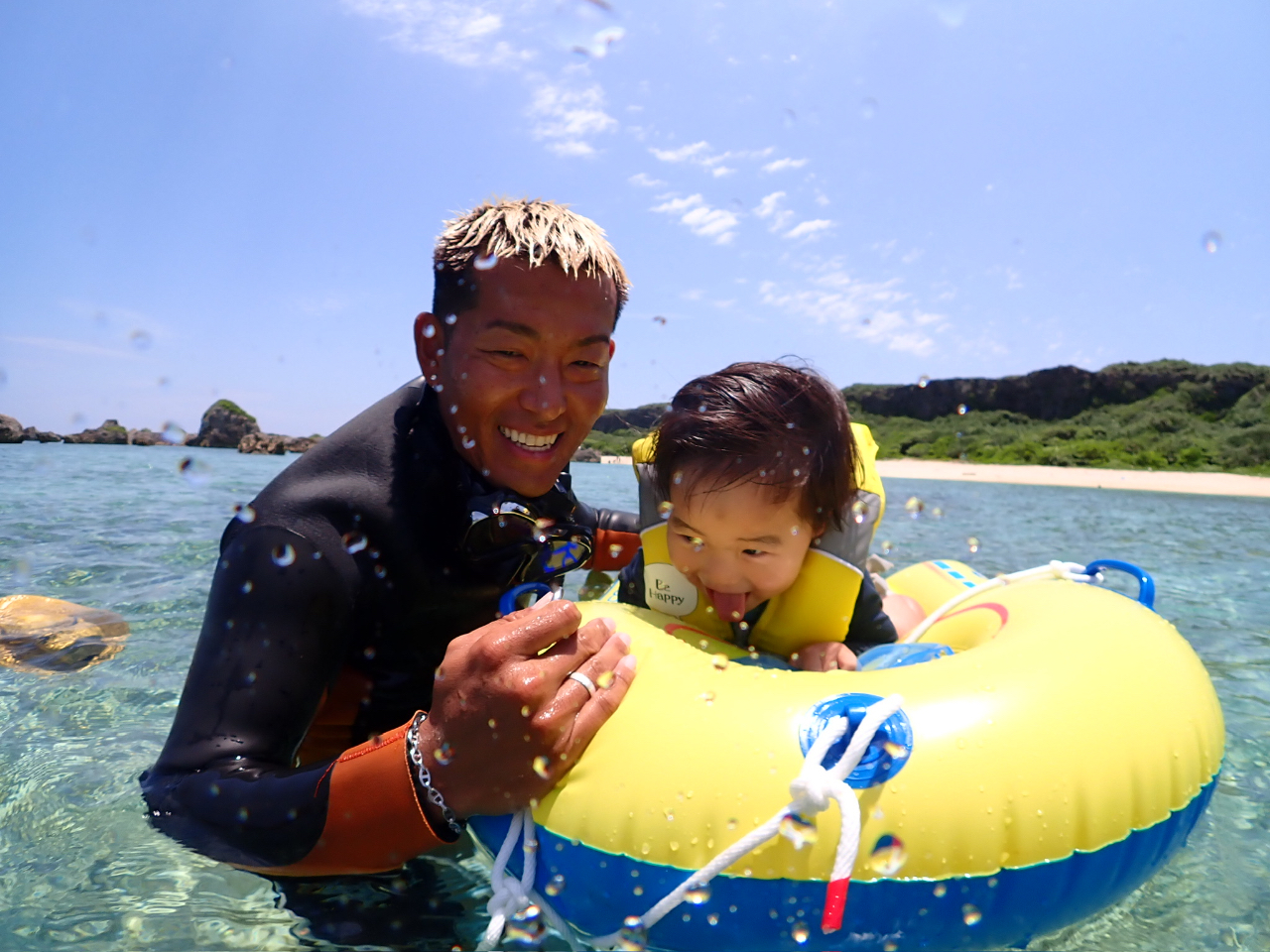 沖縄・宮古島】超高確率ウミガメシュノーケリング＆星空/南国