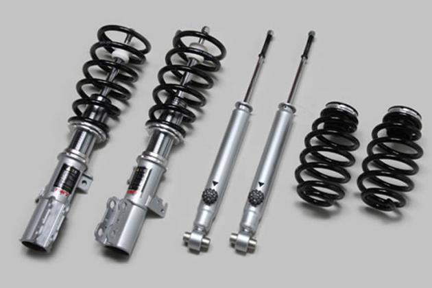 トムス、トヨタ「ヴォクシー／ノア」など4車種のスポーツ