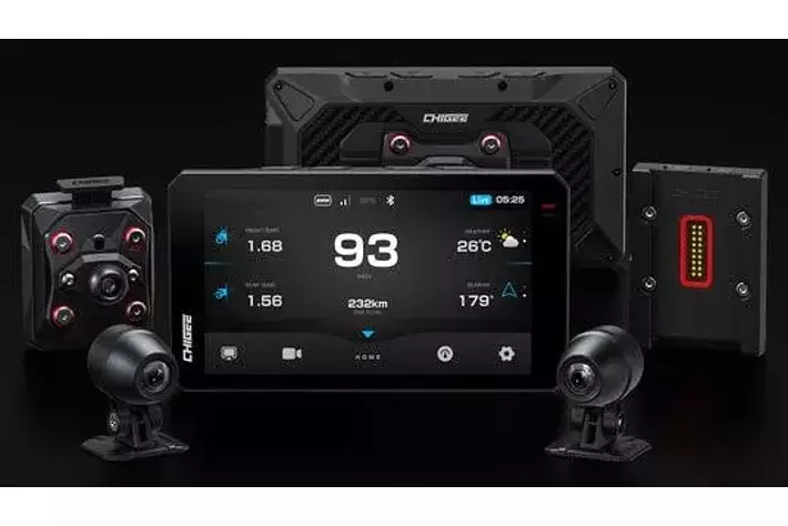 バイクナビの常識を覆す - 4G LTE搭載で実現する次世代モーター