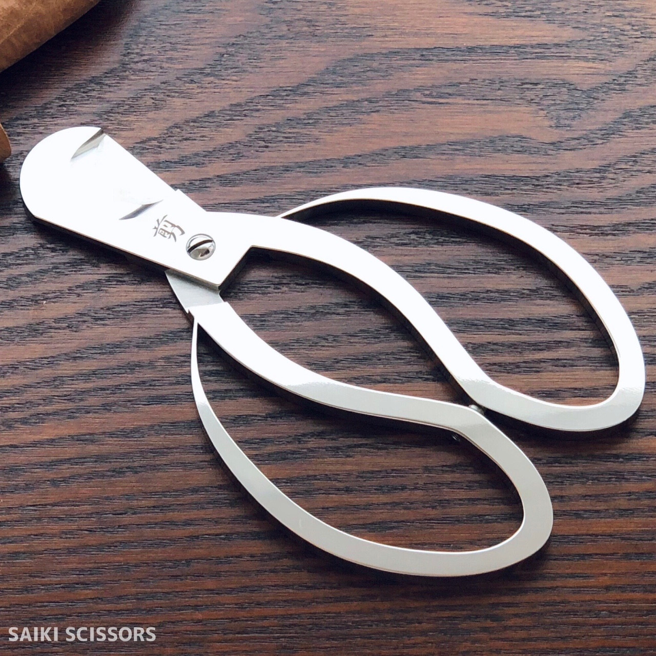 剪 - 髪を傷めない美容ハサミ｜サイキシザーズ